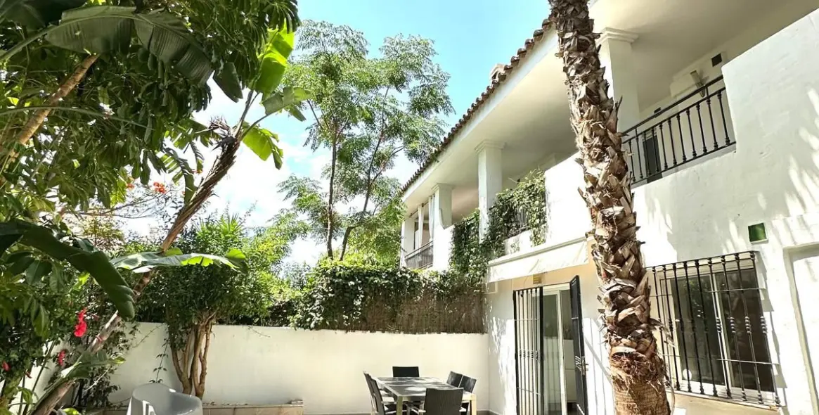 Long-term rent of semi-detached house in Nueva Andalucía 14
