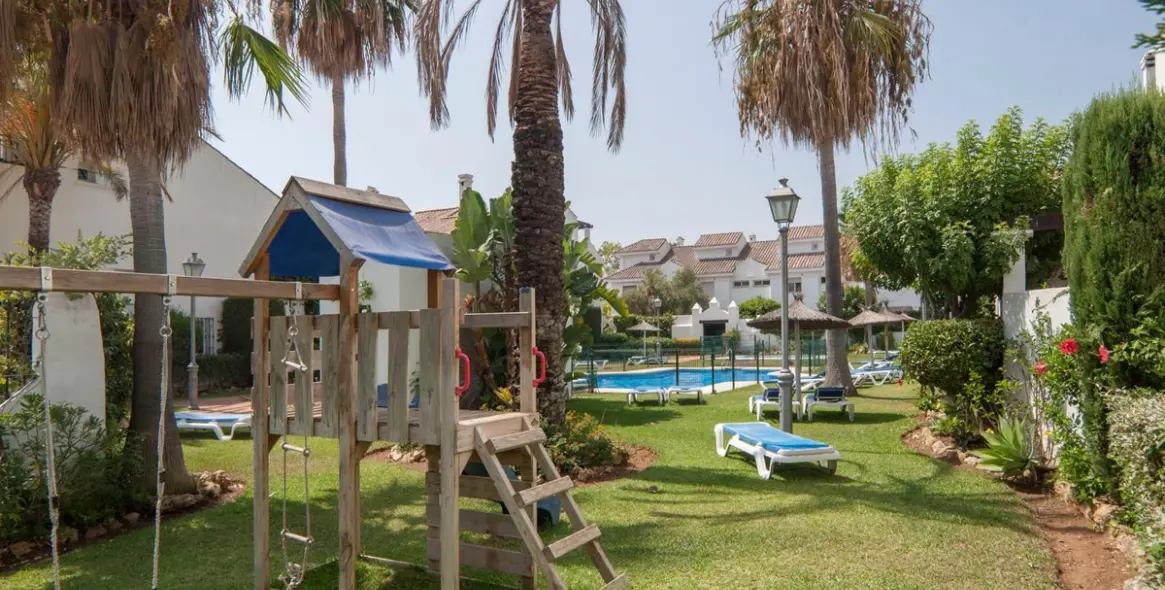 Long-term rent of semi-detached house in Nueva Andalucía 68