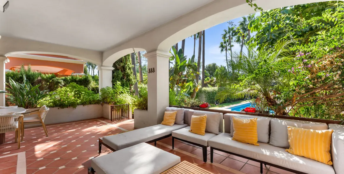 Long-term rent of semi-detached house in Nueva Andalucía 68