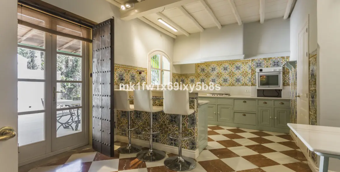 Long-term rent of detached villa in Marbella 15