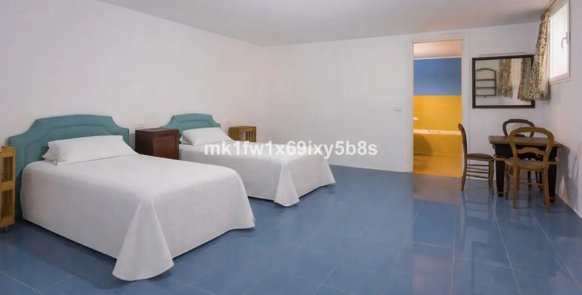 Long-term rent of detached villa in Marbella 46