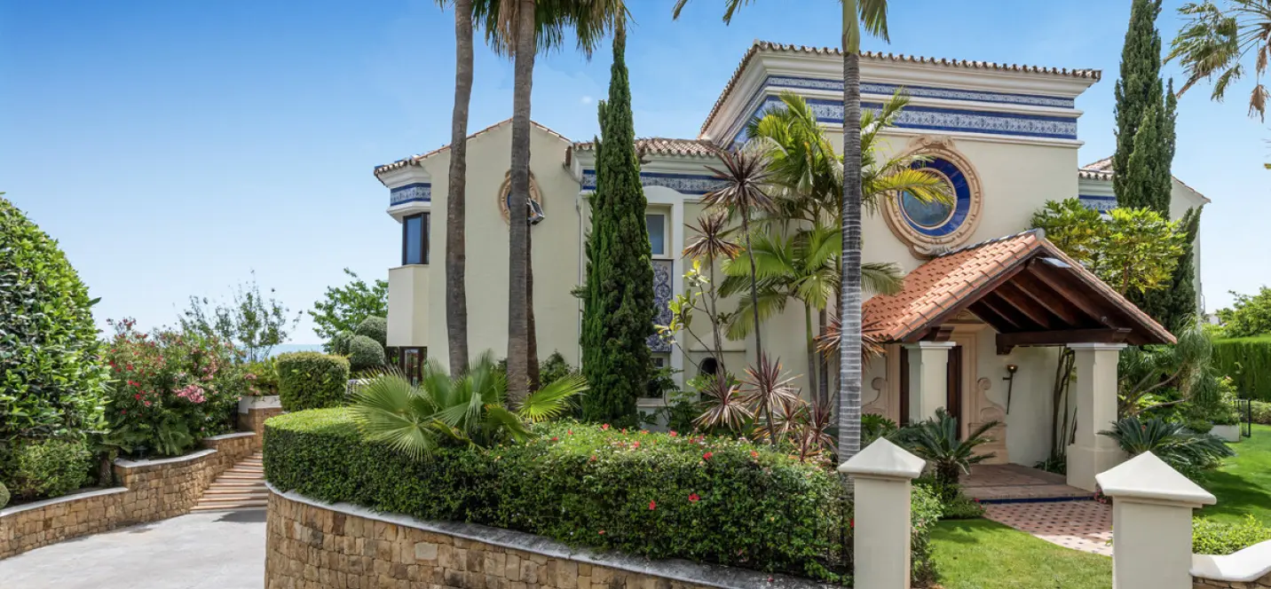Short-term rent of detached villa in Benahavís 1