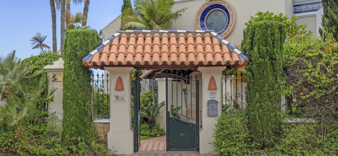 Short-term rent of detached villa in Benahavís 3