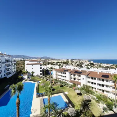 Sale of middle floor apartment in Miraflores