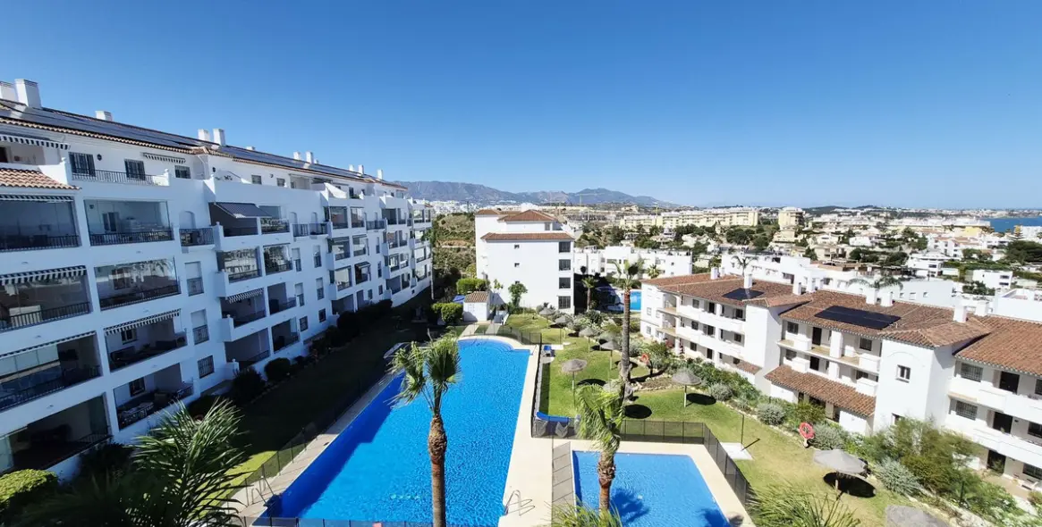 Продажа апартаментов на среднем этаже в Miraflores 21