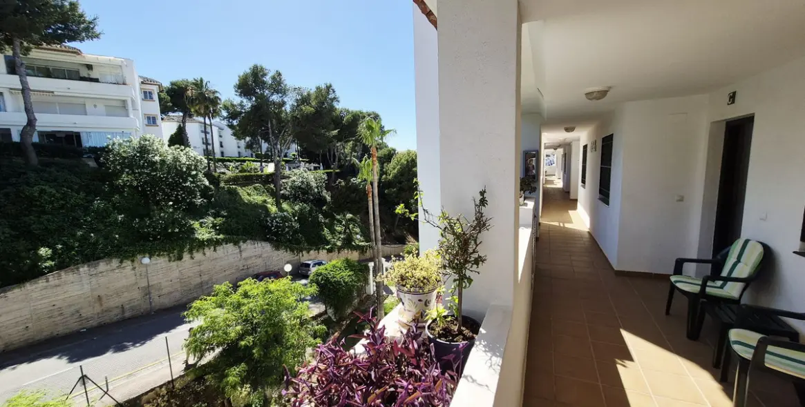 Продажа апартаментов на среднем этаже в Miraflores 23