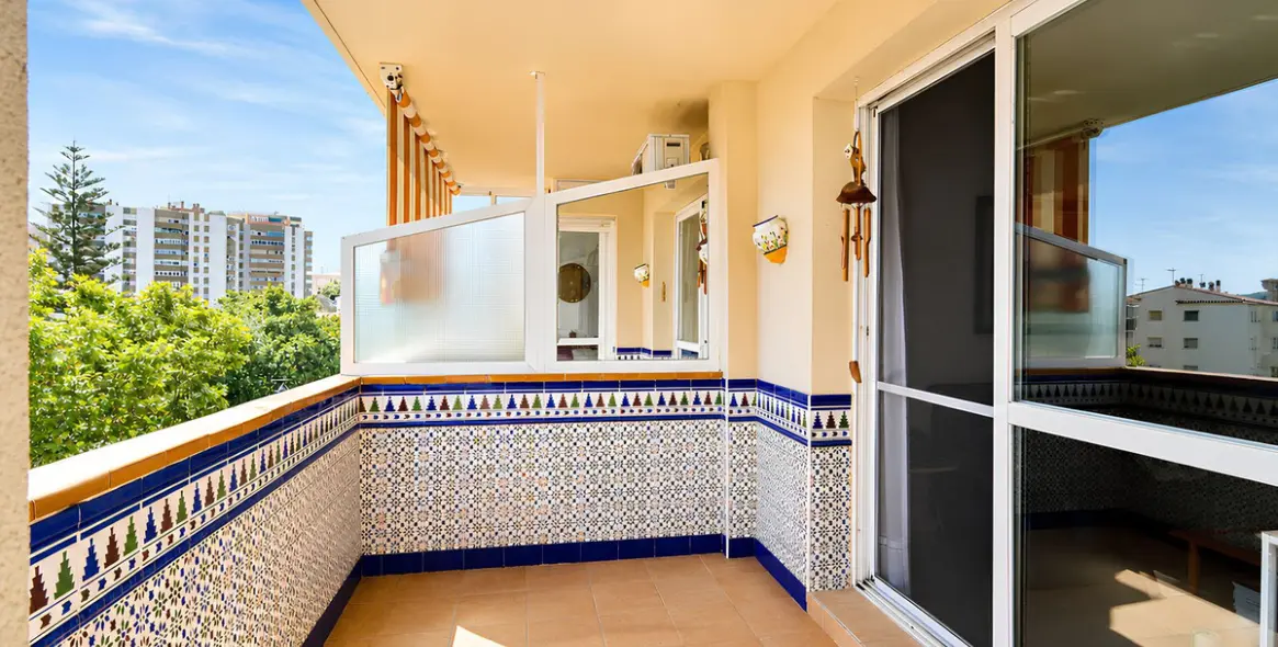 Продажа апартаментов на среднем этаже в Fuengirola 1