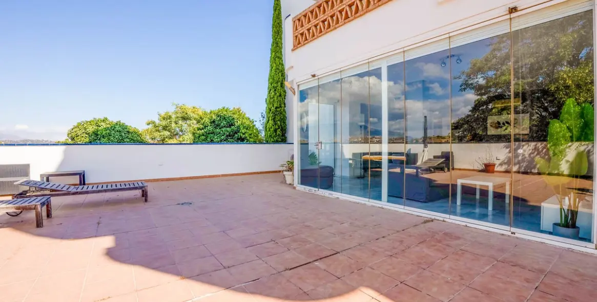 Продажа апартаментов на первом этаже в Riviera del Sol 12