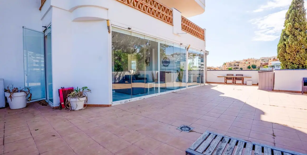 Продажа апартаментов на первом этаже в Riviera del Sol 13