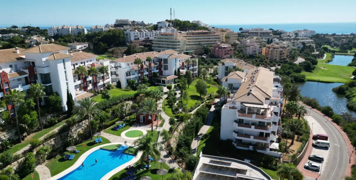 Продажа апартаментов на первом этаже в Riviera del Sol 26