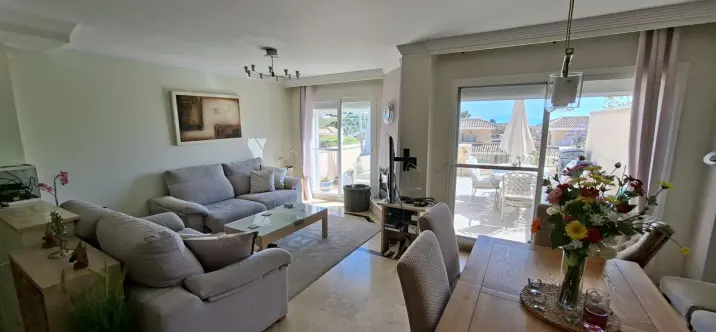 Venta de adosado en La Duquesa 2