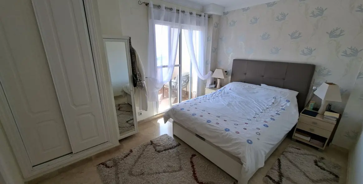 Venta de adosado en La Duquesa 11