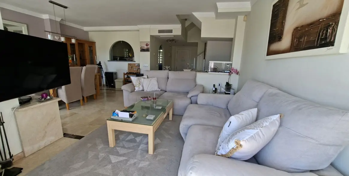Venta de adosado en La Duquesa 16