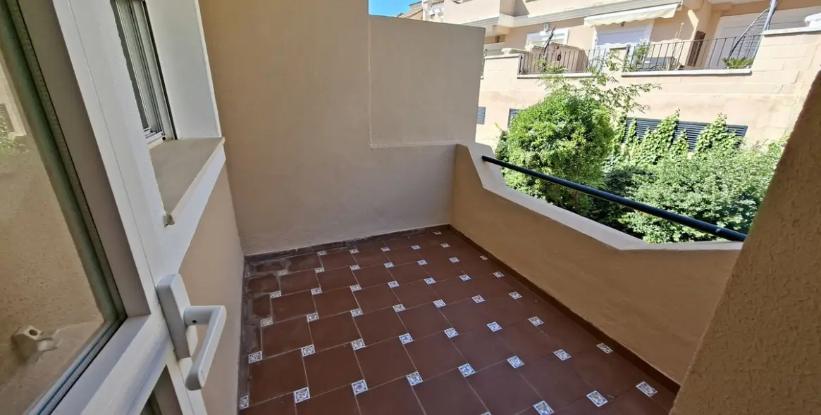 Venta de adosado en La Duquesa 29