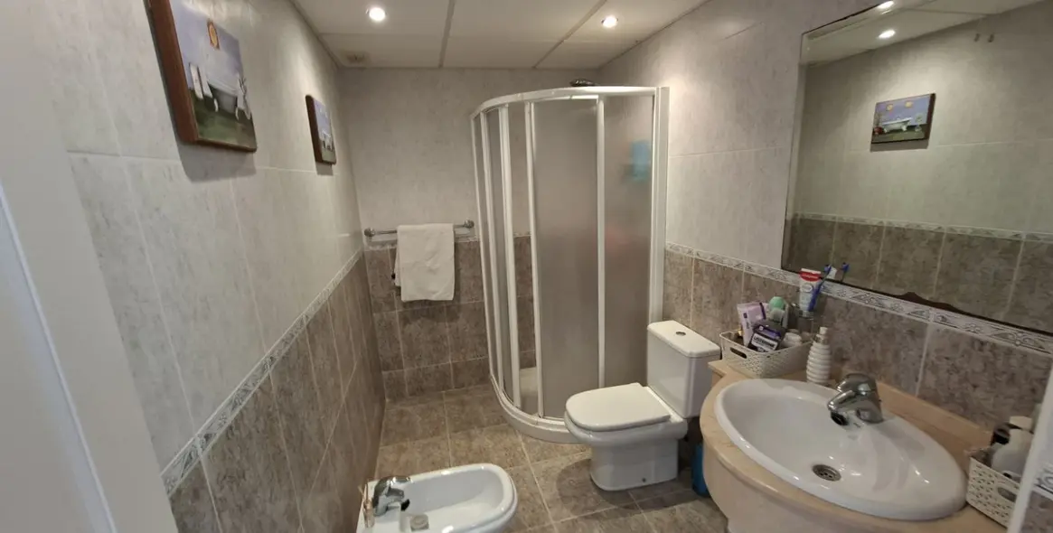Venta de adosado en La Duquesa 32