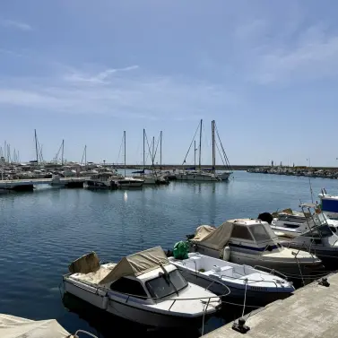 Venta de apartamento en planta media en Estepona