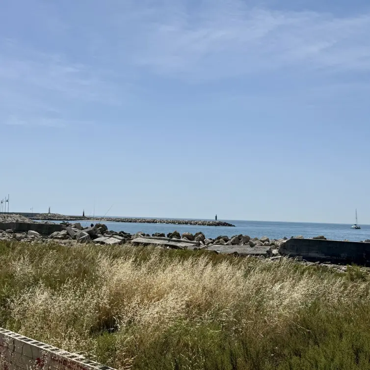 Продажа апартаментов на среднем этаже в Estepona