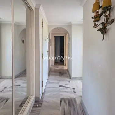 Sale of penthouse in Nueva Andalucía