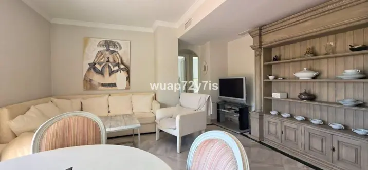 Sale of penthouse in Nueva Andalucía 4