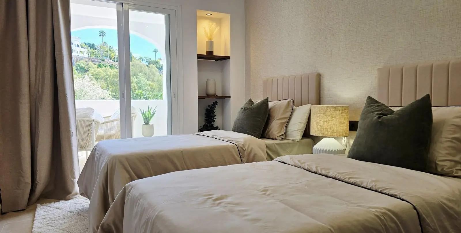 Продажа апартаментов на среднем этаже в La Quinta 23