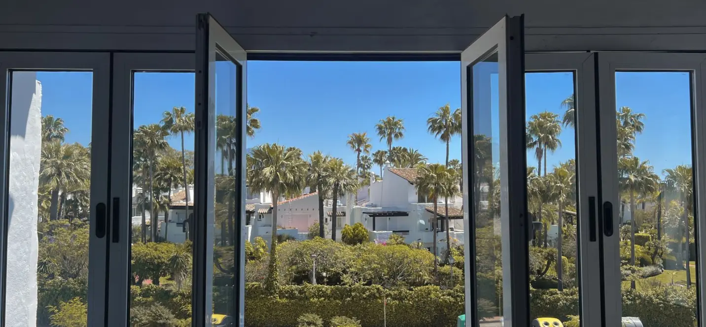 Sale of penthouse in Costalita 2