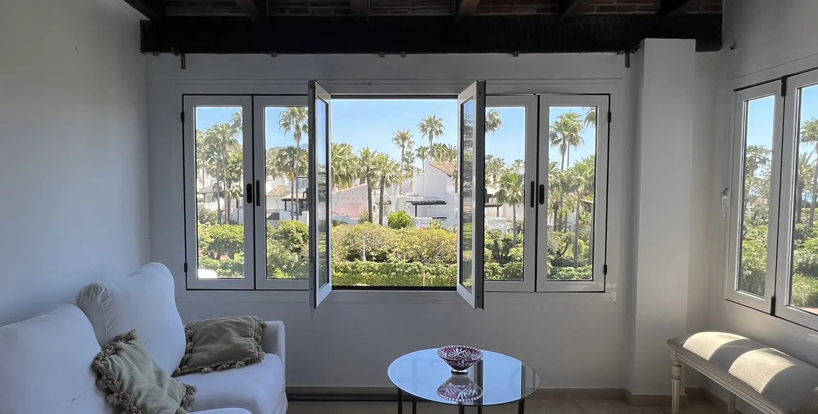 Sale of penthouse in Costalita 4