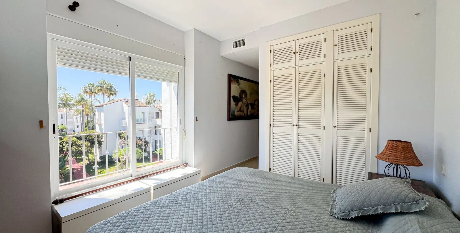 Sale of penthouse in Costalita 16