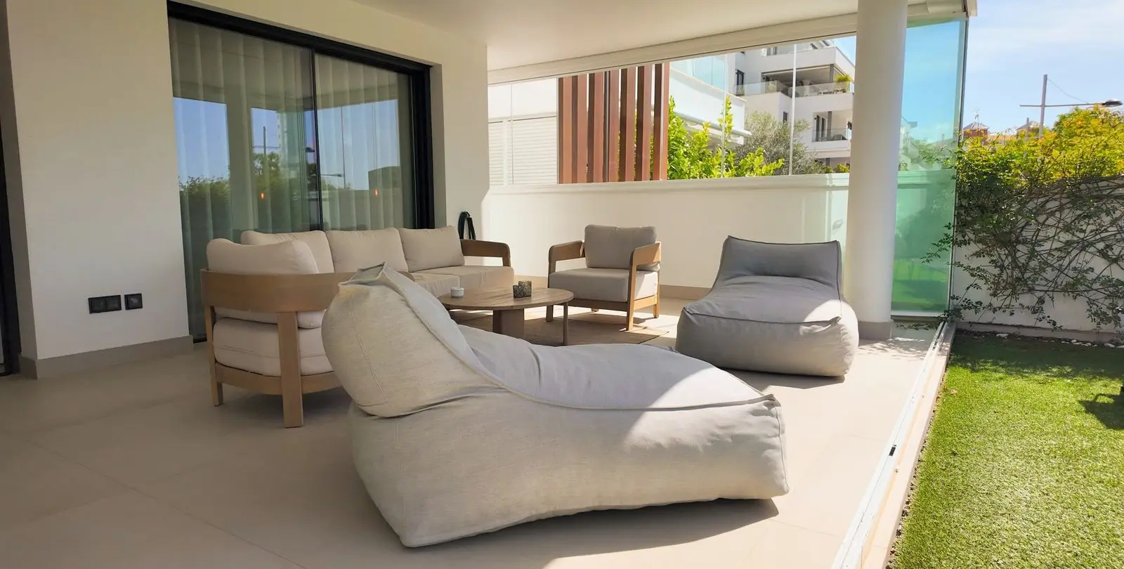 Venta de apartamento en planta baja en Estepona 5