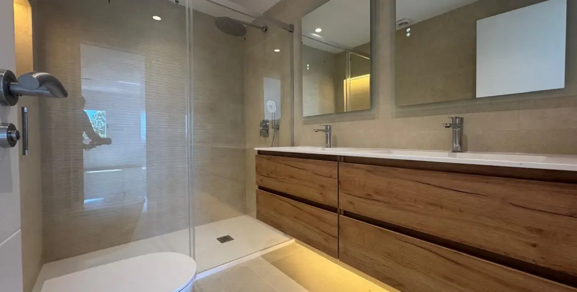 Продажа апартаментов на среднем этаже в Atalaya 16