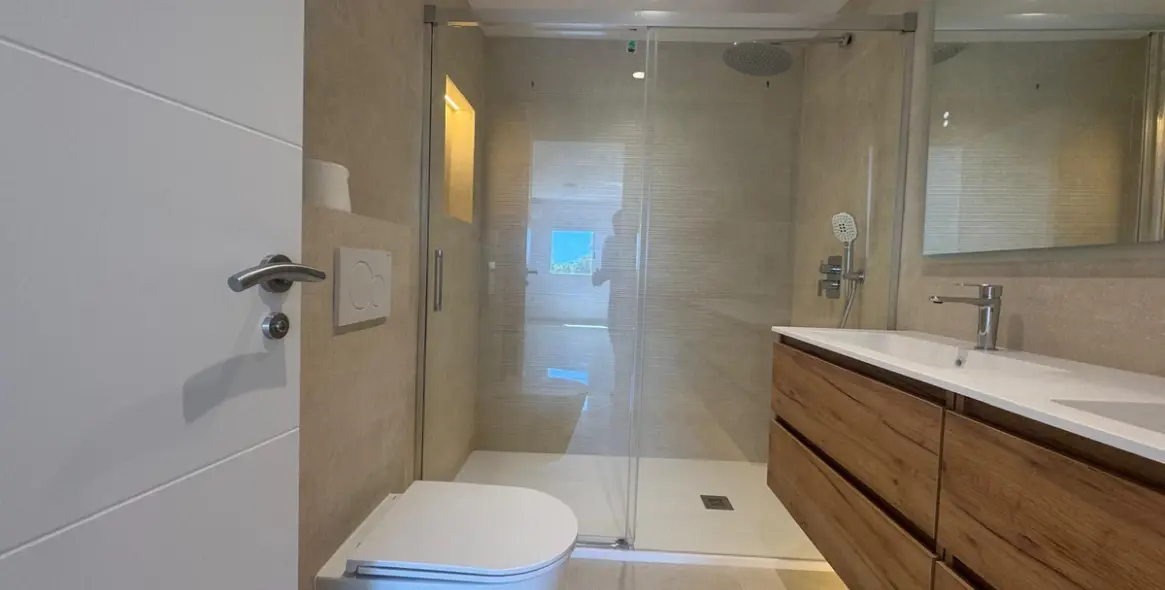 Продажа апартаментов на среднем этаже в Atalaya 17