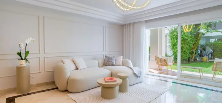 Venta de apartamento en planta baja en Sierra Blanca 0