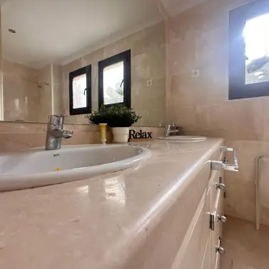 Venta de apartamento en planta baja en Estepona