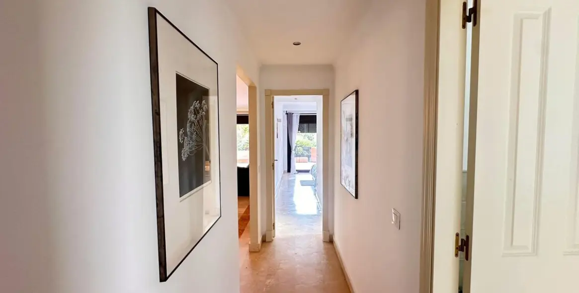Venta de apartamento en planta baja en Estepona 12