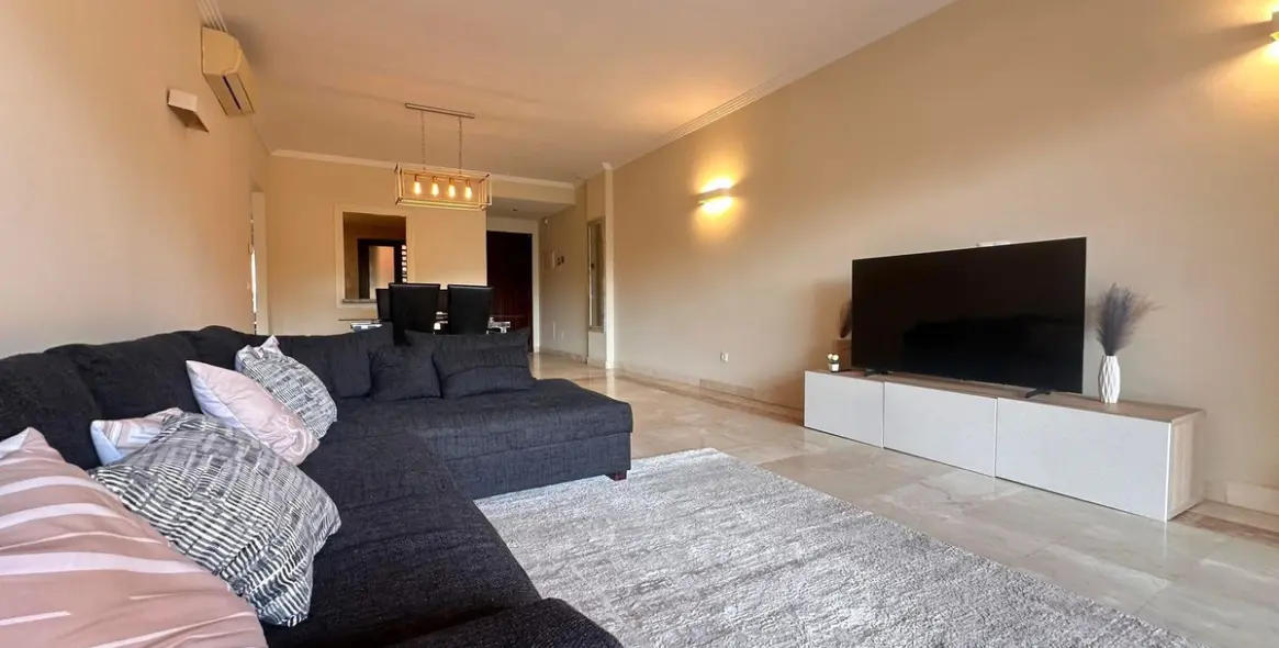 Venta de apartamento en planta baja en Estepona 13