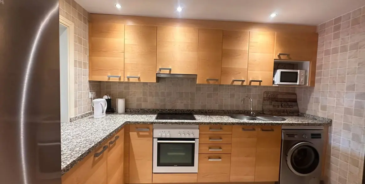 Venta de apartamento en planta baja en Estepona 15