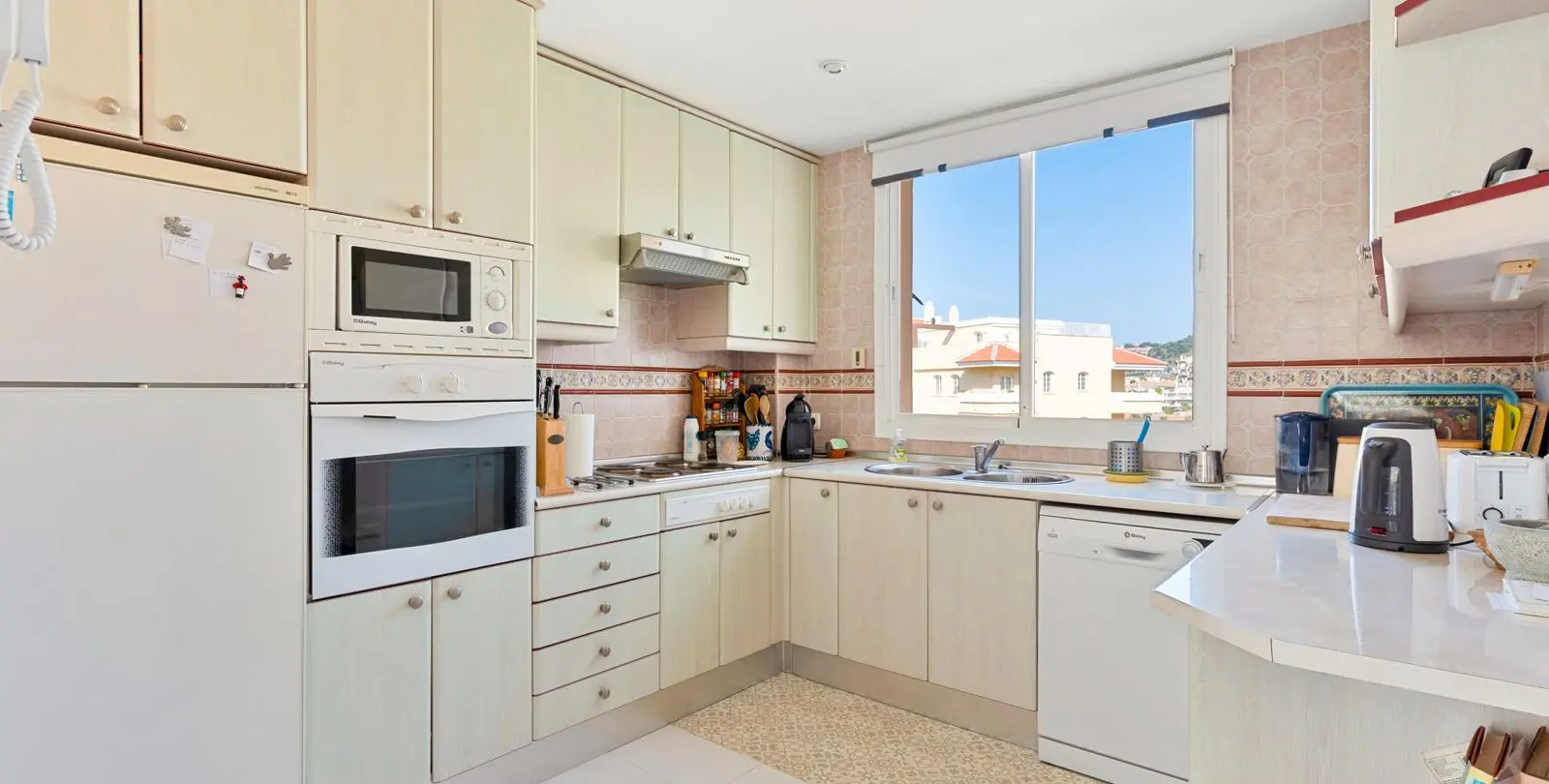 Продажа апартаментов на среднем этаже в Mijas Costa 3