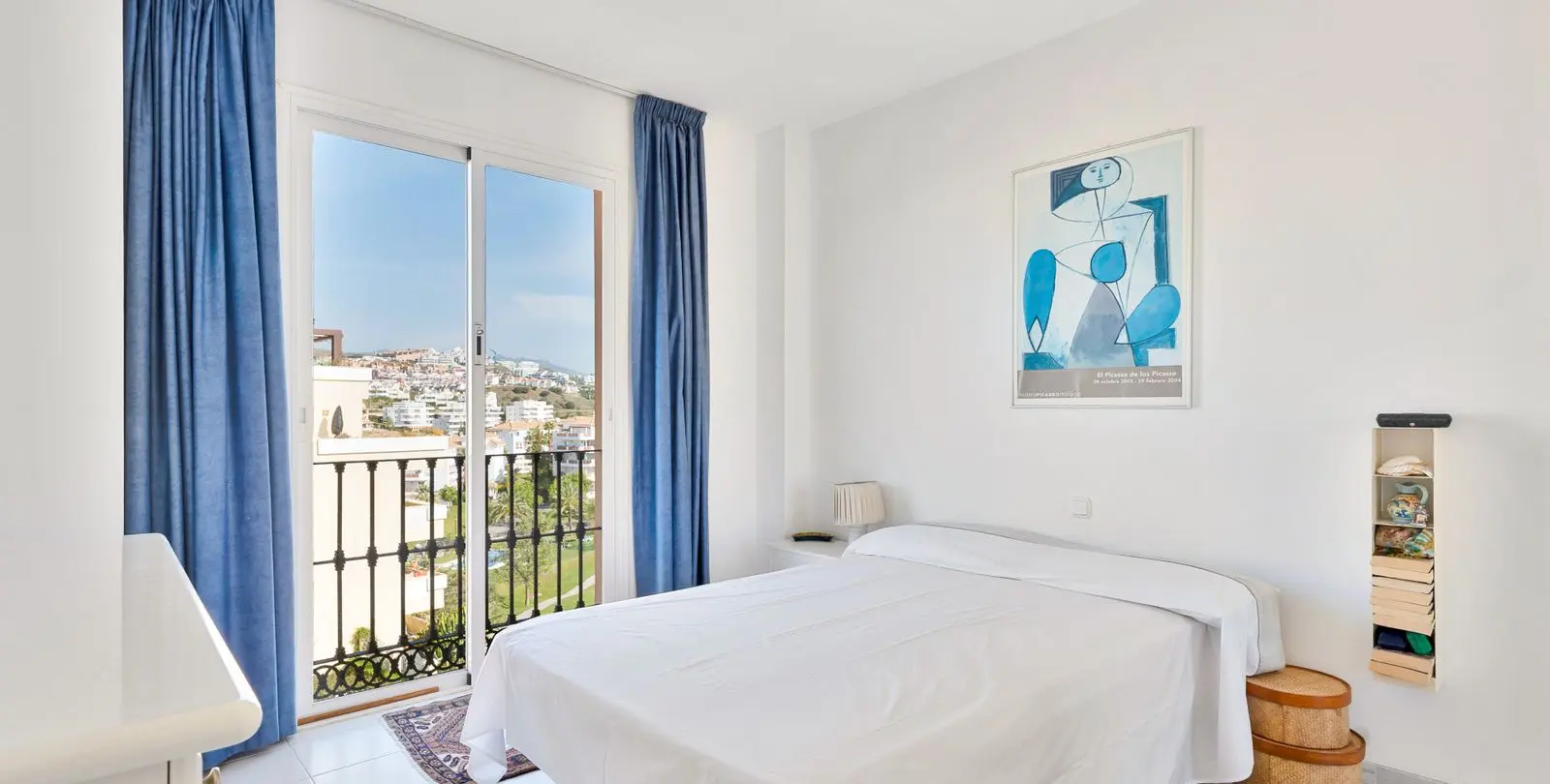 Продажа апартаментов на среднем этаже в Mijas Costa 14