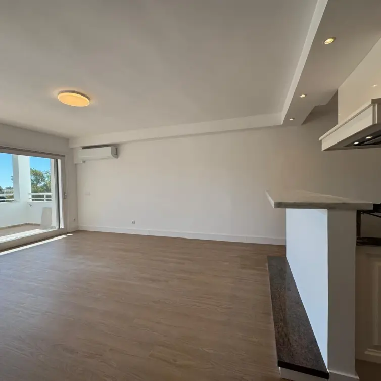 Sale of middle floor apartment in Atalaya