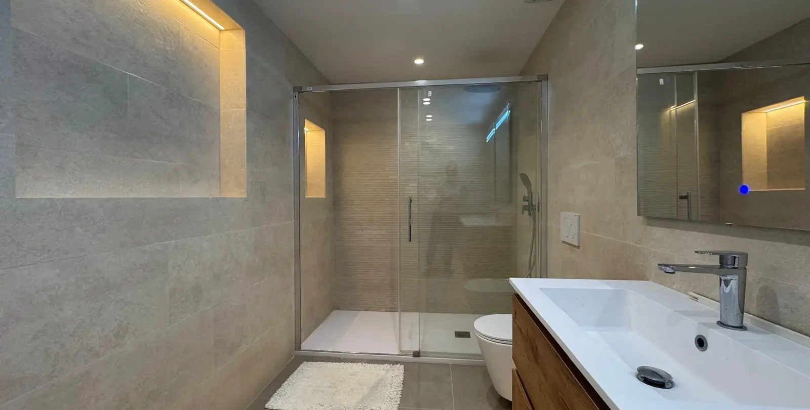 Продажа апартаментов на среднем этаже в Atalaya 13