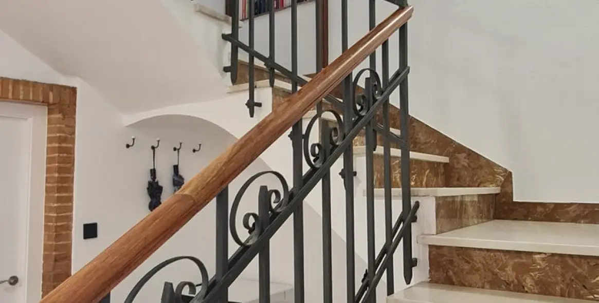 Продажа  отдельно стоящей виллы в Antequera 37