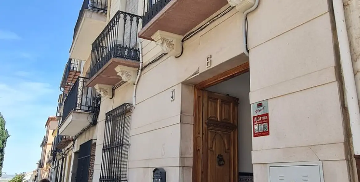 Продажа  отдельно стоящей виллы в Antequera 122