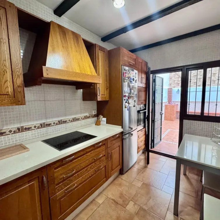 Продажа дома на две семьи в Benalmadena Pueblo