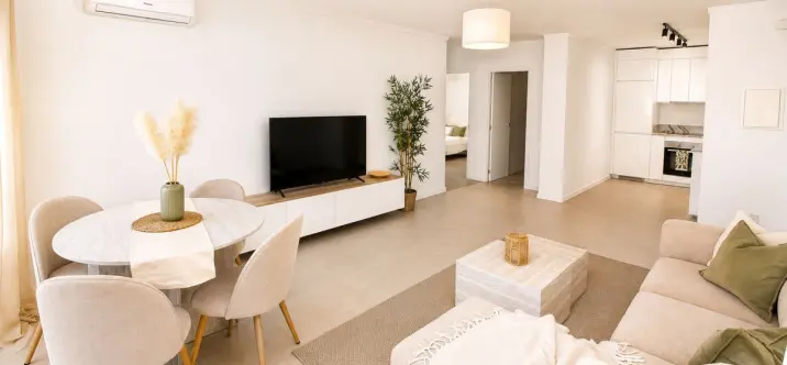Sale of penthouse in Estepona 3