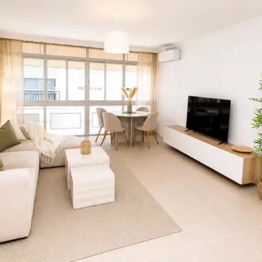 Sale of penthouse in Estepona