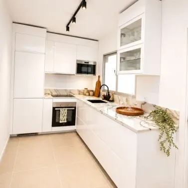 Sale of penthouse in Estepona