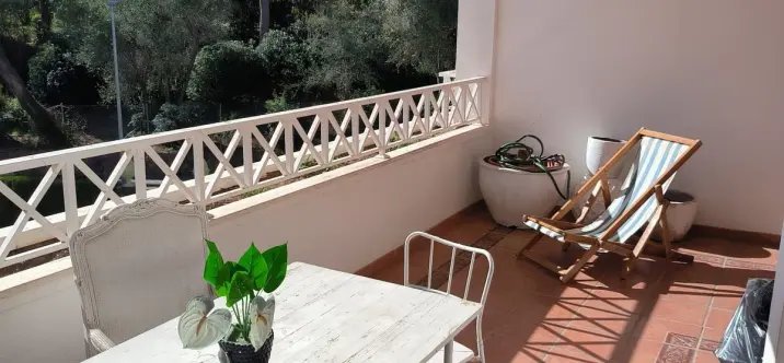 Venta de apartamento en planta media en Río Real 1