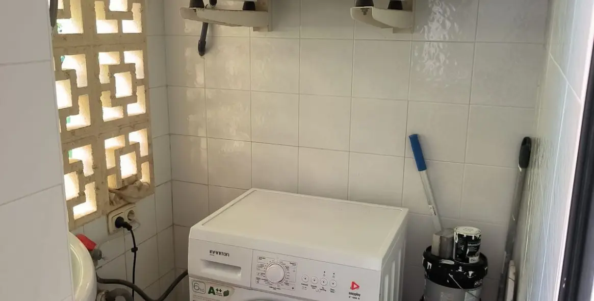 Venta de apartamento en planta media en Río Real 20