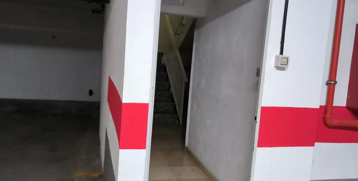 Venta de apartamento en planta media en Río Real 31