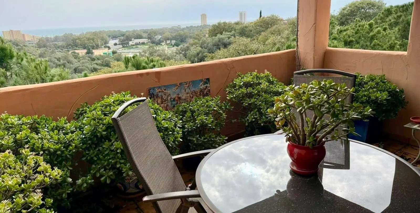 Продажа апартаментов на среднем этаже в Elviria 1