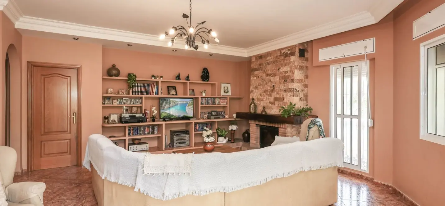 Sale of detached villa in Monda 3